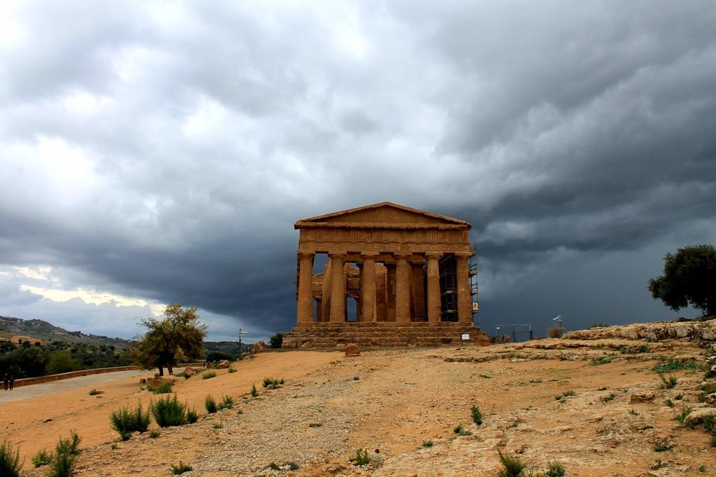 Casa Vistosa Agrigento Apartment Bagian luar foto